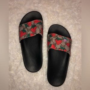 Gucci Strawberry GG Slide Sandal